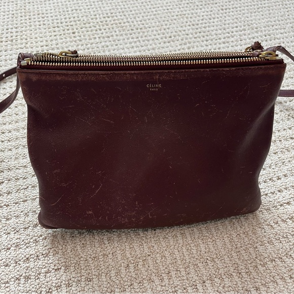 Celine Large Trio Crossbody Bag in Burgundy - Picture 2 of 9